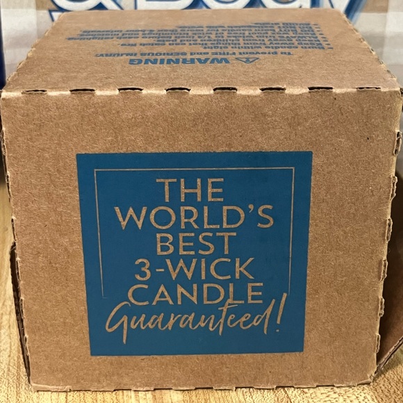 Bath & Body Works White Barn Wildberry & Ube 3-Wick Candle - Picture 4 of 4